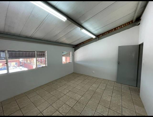 INDUSTRIAL PROPERTY TO RENT IN HENNOPSPARK